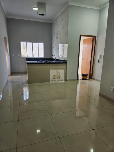Casa Solange porcelanato 2 dormitórios