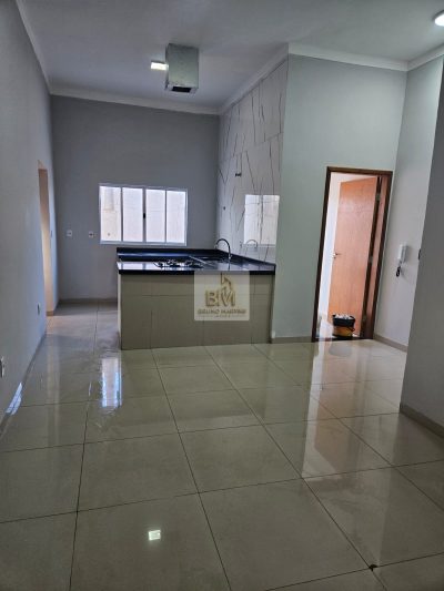 Casa Solange porcelanato 2 dormitórios