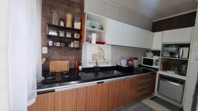Casa Jd Estoril 3 d com armários, ótima localização