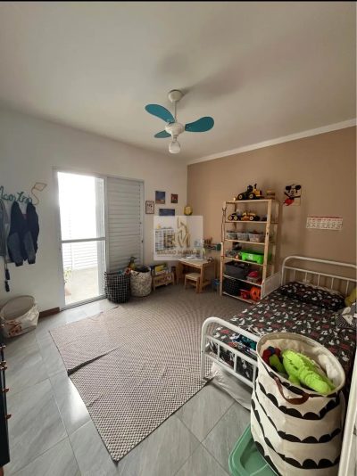 Casa Jd Ferraz com piscina terreno inteiro e edicula