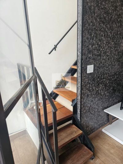 Parque Santa Edwvirgues com piscina 3 dormitórios sobrado