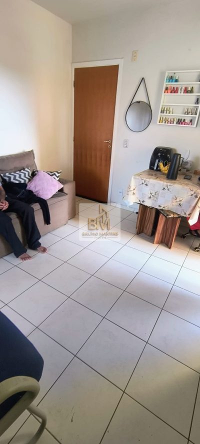 Residencial Bellagio com sacada 2 dormitórios construtora prata último andar