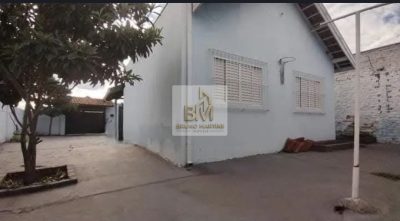 Casa Jardim Jussara 3 dormitórios ótima localização aceita permuta