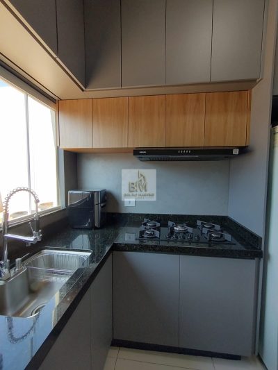 Casa Geisel moderna 2 dormitórios com terreno no fundo
